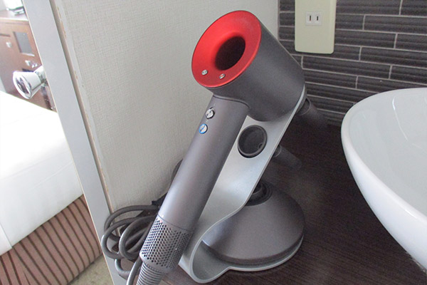 プレミアムシングルには【ダイソンドライヤー】